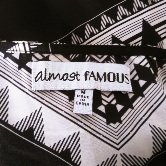 Almost Famous black and white tunic. - Picture 2 of 3